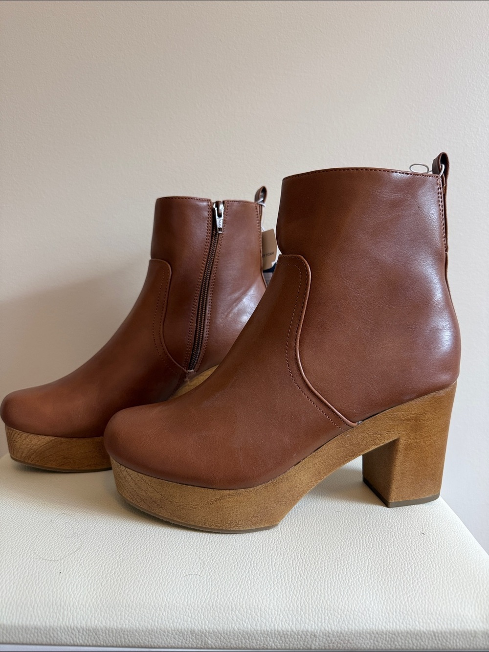 Universal Thread Cognac Brown Platform Ankle Booties